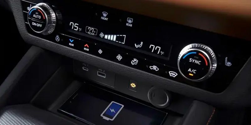 Mitsubishi Outlander Plug-In Hybrid EV 2025